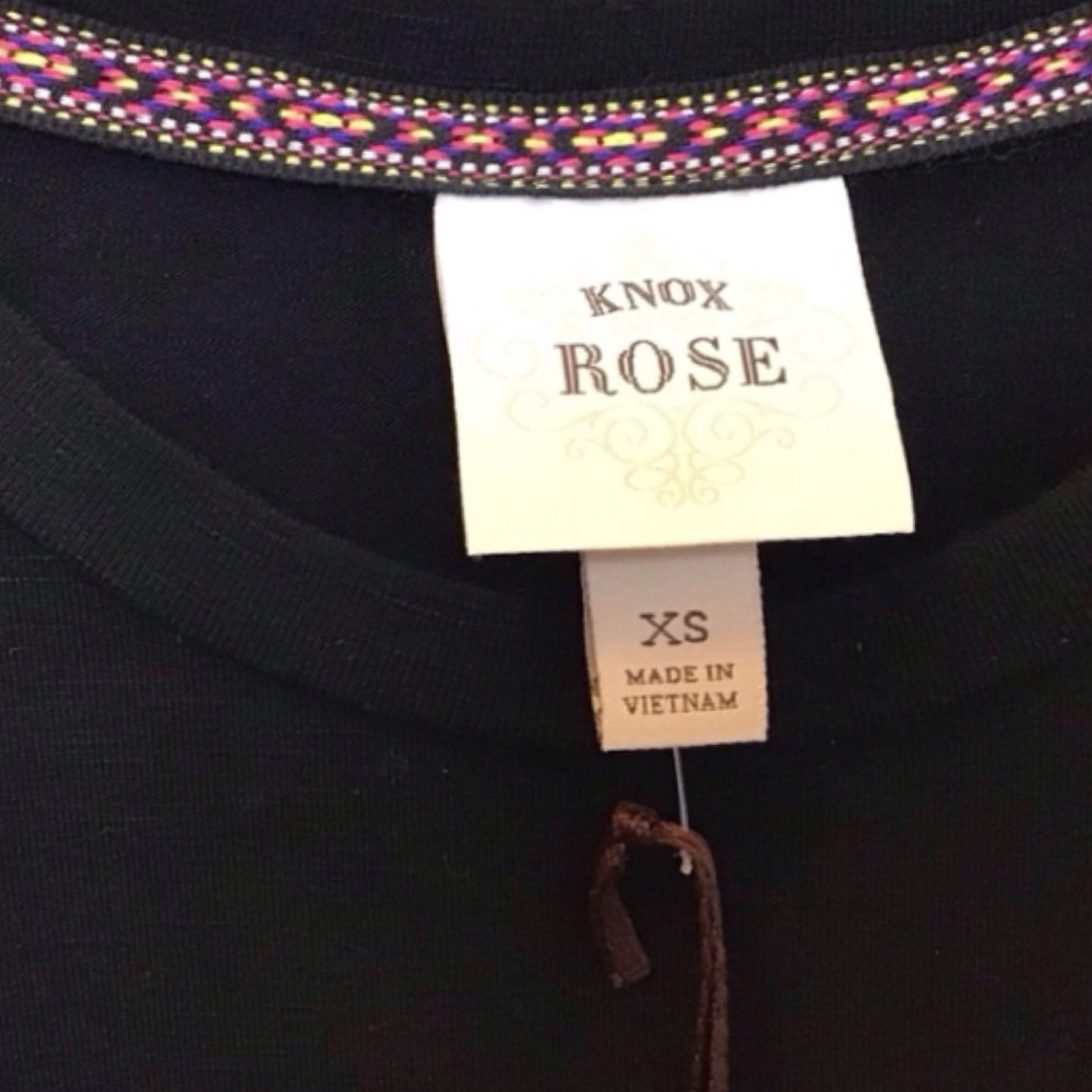 Knox Rose “Echoing “Sunday” Graphic Tee (NWT) (Size: XS) - Picture 6 of 7
